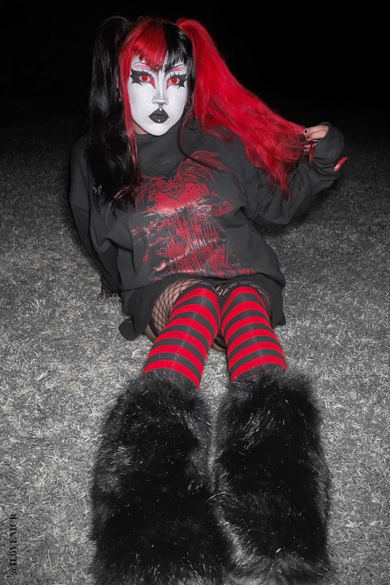 Vampire Castle Sweatshirt w/ Bat Sleeves [BLOOD RED]