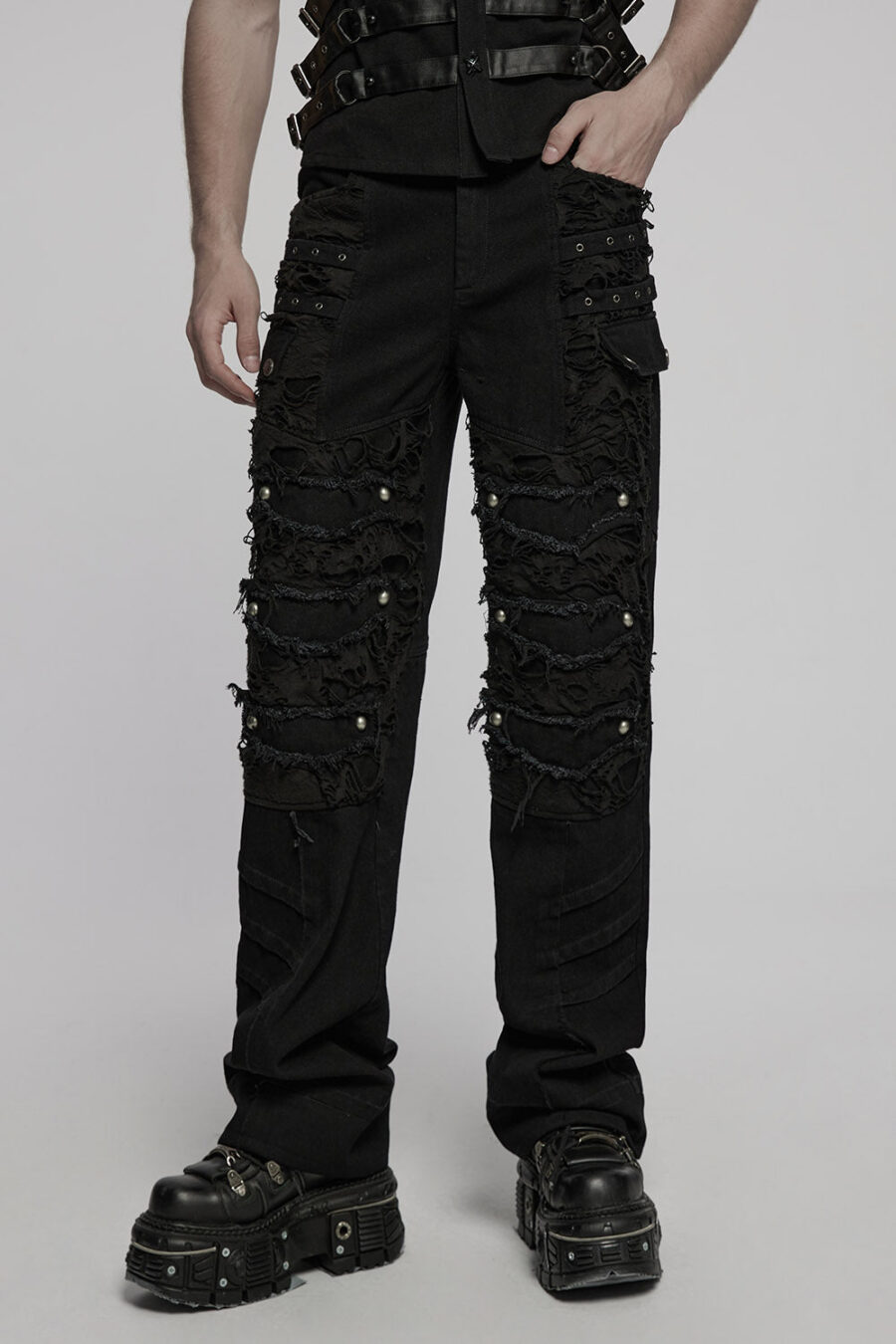black-cargo-pants_2d1a3020-64f7-43ba-bfc8-aaaddf59ea74.jpg Spineshred Distressed Cargo Pants