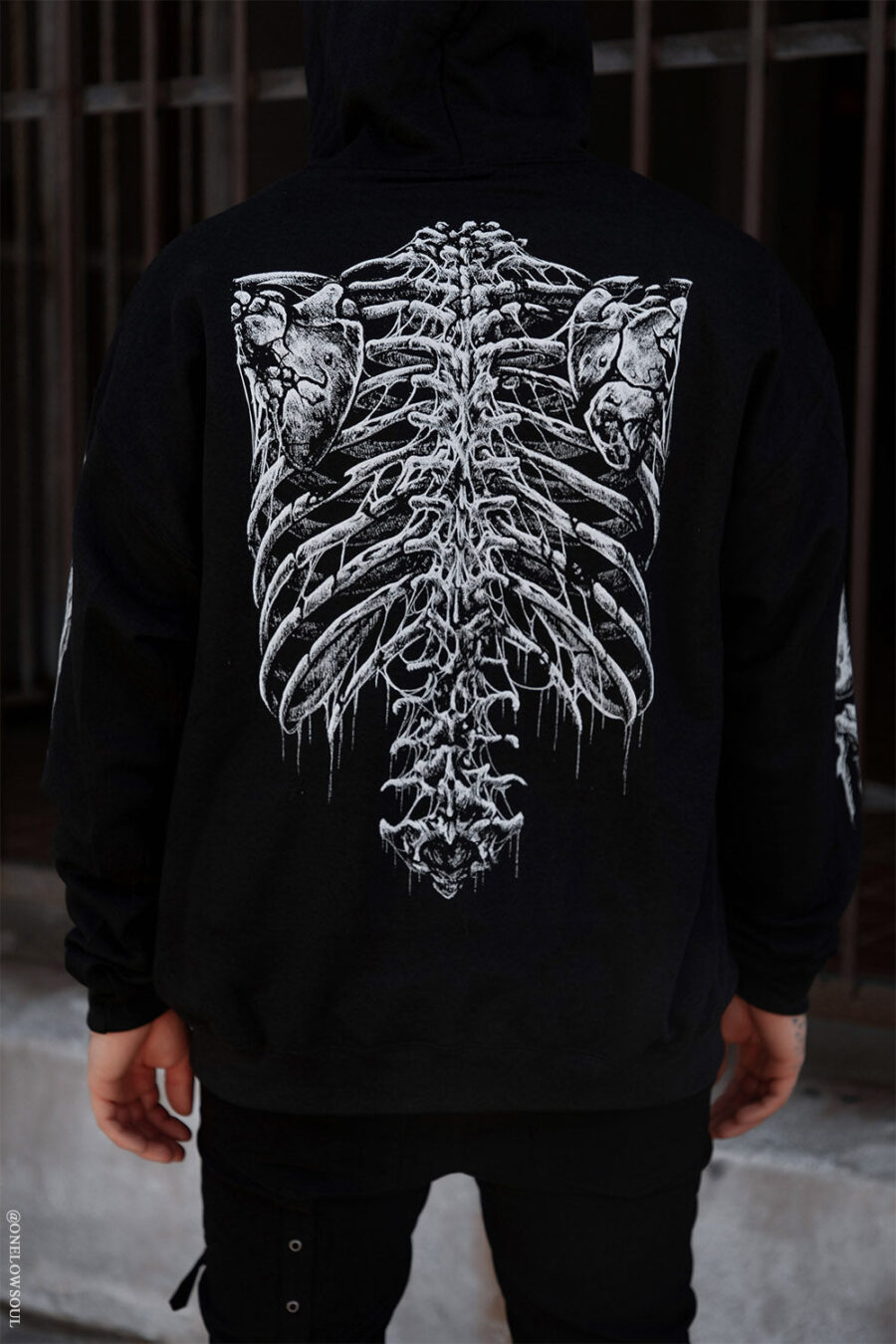 horror-punk-skeleton-heart-hoodie.jpg Bleeding Heart Skeleton Hoodie