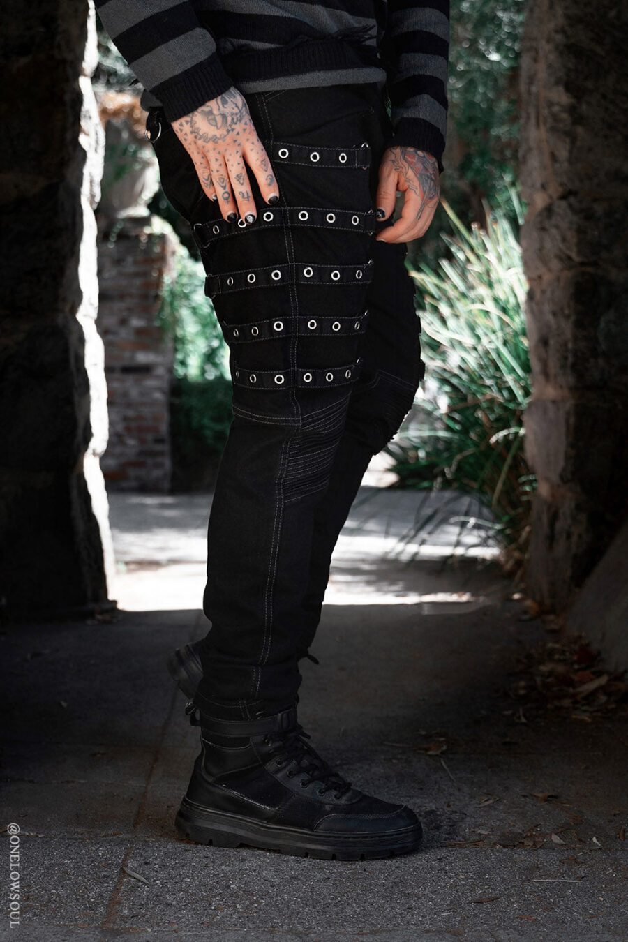 mens-emo-jeans_e12114fb-960d-4b58-9f99-500099a74307.jpg Hallowed Ground Strap Pants