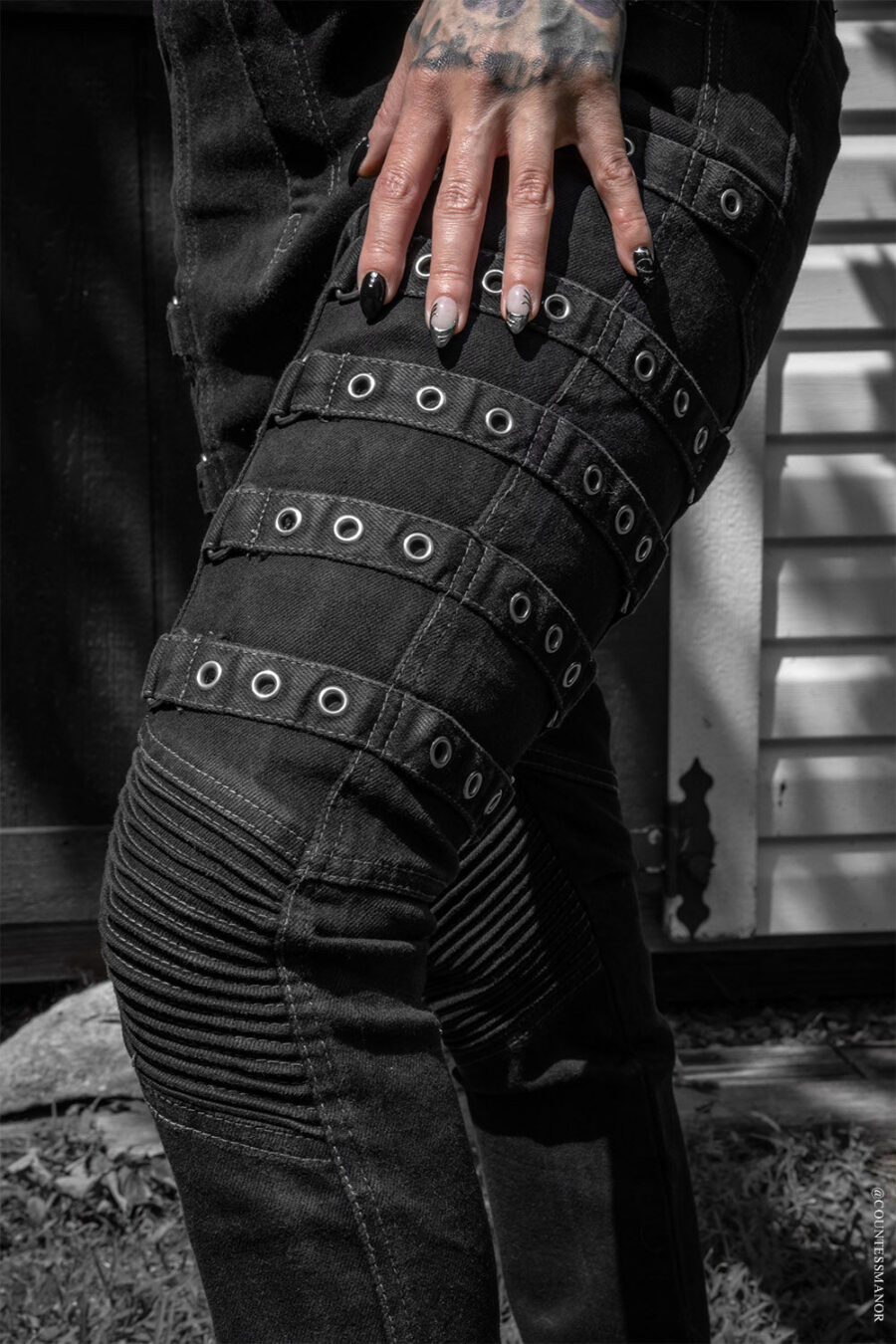 mens-gothic-buckle-jeans.jpg Hallowed Ground Strap Pants