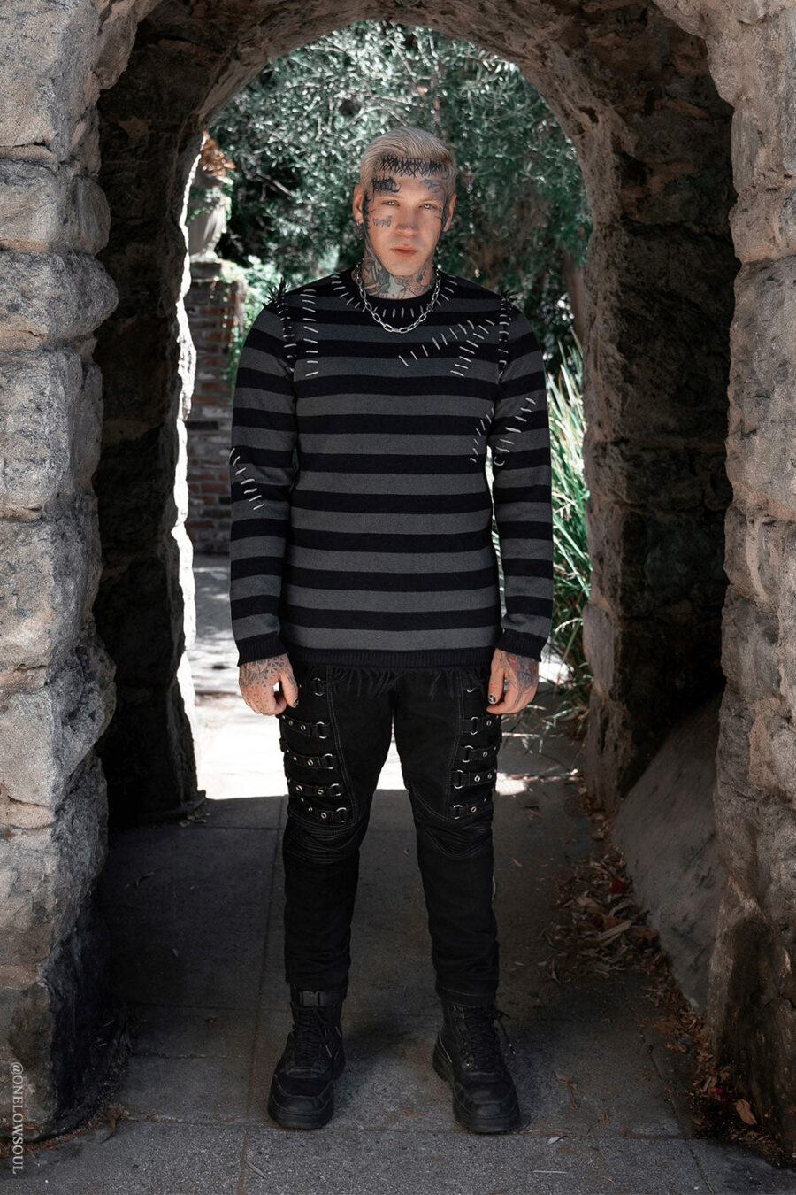 punk-mens-pants_a4da4f5d-9ca4-4f01-8bc7-2d564439c3f3.jpg Hallowed Ground Strap Pants