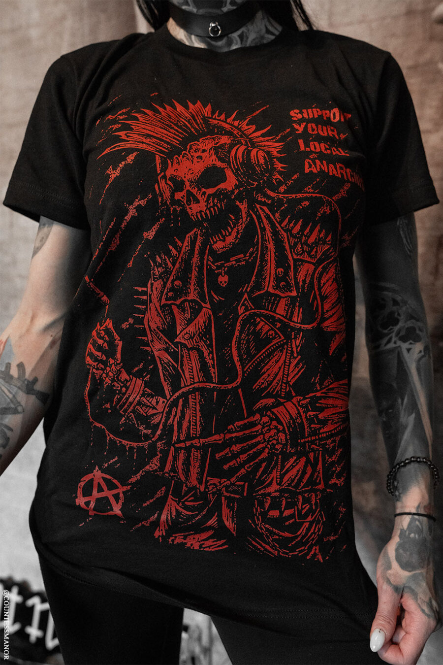 Punk's Not Dead T-shirt [Red]