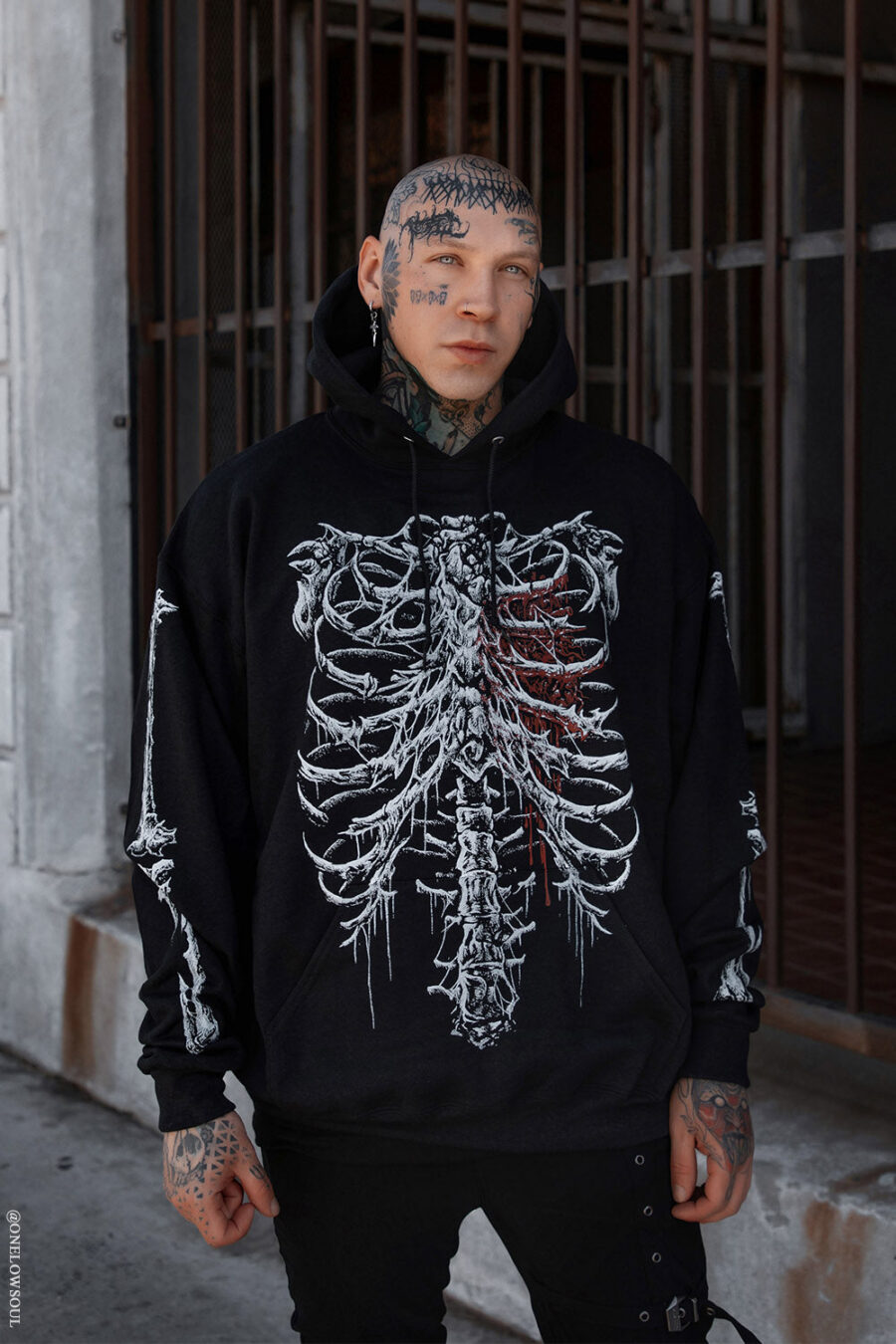 skeleton-hoodie_b4bc8985-60fd-4b0a-b062-2f07b4e84235.jpg Bleeding Heart Skeleton Hoodie