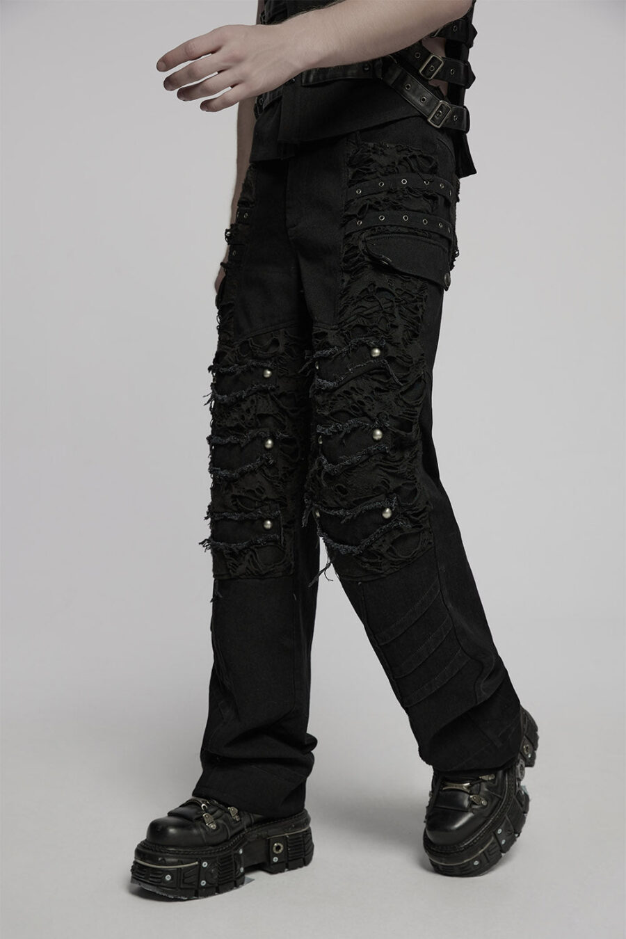 studded-pants_669b180d-8e4a-43aa-8360-780e7090c5d0.jpg Spineshred Distressed Cargo Pants